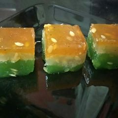 A picture of Bombay Karachi halwa.