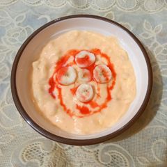 A picture of Vanilla custard with banana 🍌 🍌 🍝.