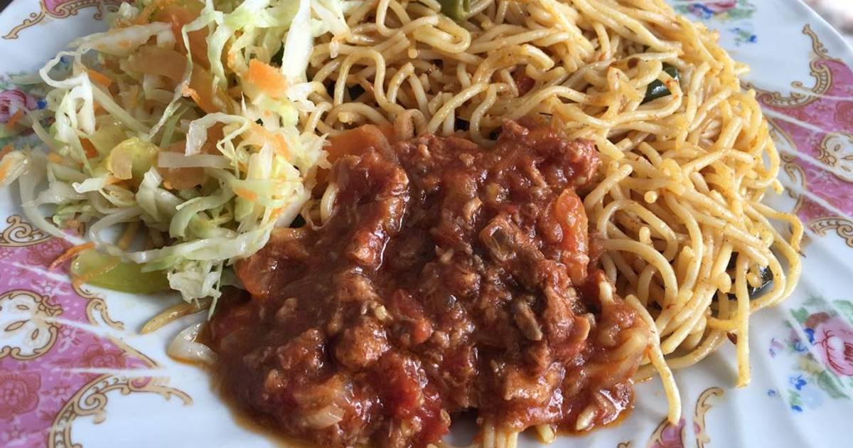 Tin fish with uncooked cabbage salad Recipe by Nomvumela Cookpad