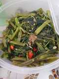 Kangkung tumis pedas