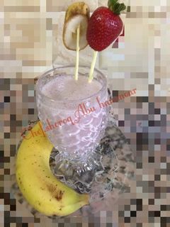 صورة لوصفة 🍌🍓كوكتيل فريز وموز بالحليب🍌🍓