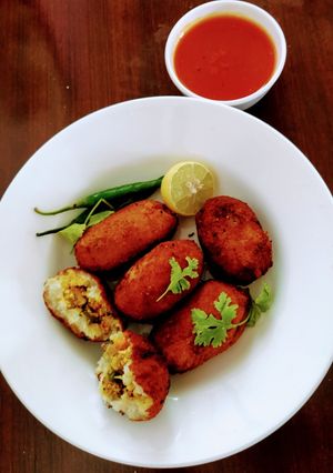 A picture of Vegetable cutlet.