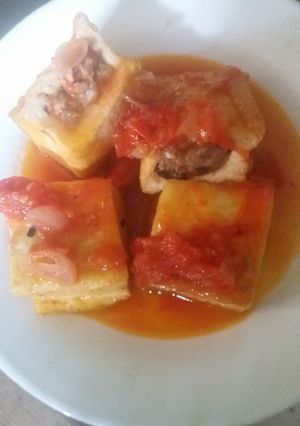 Hình của món Đậu khuôn nhồi thịt sốt cà.