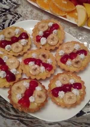 صورة لوصفة تارتولات بالفراولة والموز 🍓🍌