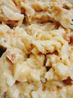 व्हाइट सॉस पास्ता (white sauce pasta recipe in Hindi) रेसिपी मुख्य फोटो
