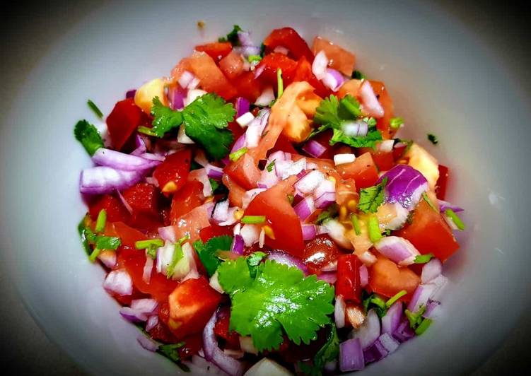 Step-by-Step Guide to Prepare Award-winning Tomato Salsa