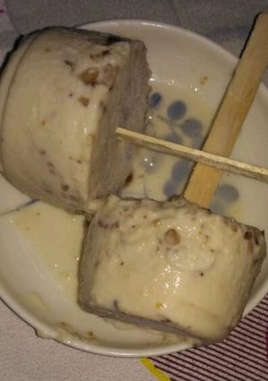 A picture of Malai kulfi.