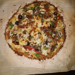 A picture of Cauliflower Crust.