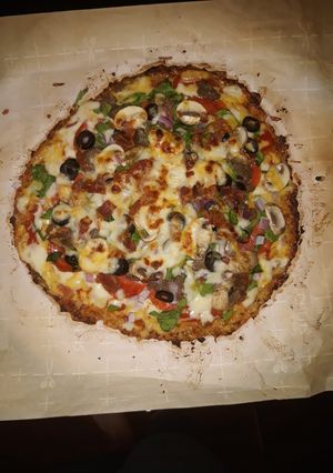 A picture of Cauliflower Crust.