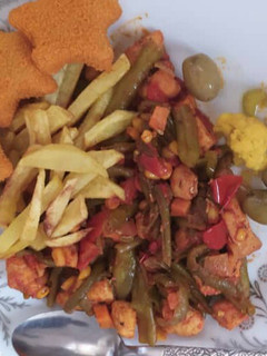 عکسی از دستور خوراک مرغ و لوبیا سبز