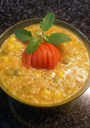 A picture of Vegetable Oats Daliya.