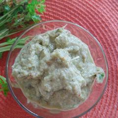 A picture of Coriander roots chutney.