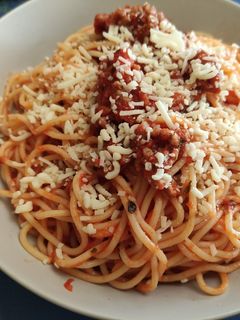 Una foto de Spaghettis con carne picada