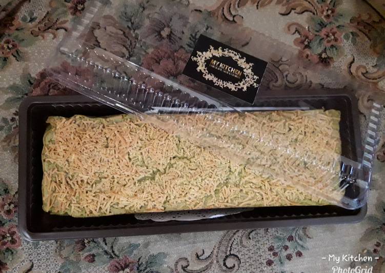 Matcha Brownies with Cheese on top