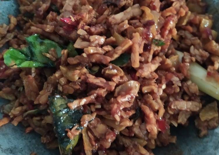 Orek Tempe Kentang Pedas Manis
