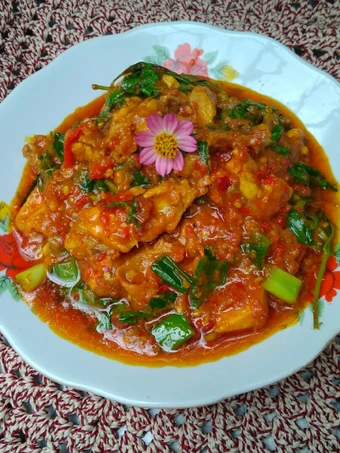 Langkah Gampang Menyiapkan Resep Ayam Rica Rica dengan Kemangi yang  Bikin Ketagihan Anti Ribet, Uenak Banget