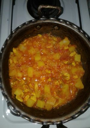 عکسی از دستور خوراک مرغ و سیب زمینی