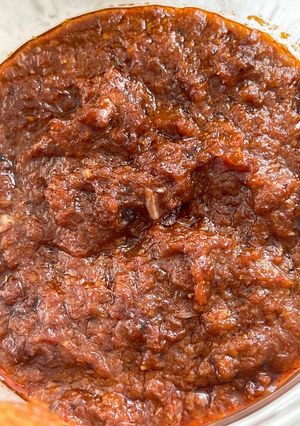 A picture of How to Turn Red Curry Paste into Massaman Curry Paste.