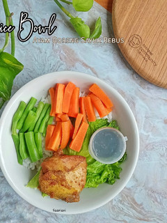 Foto resep Rice Bowl Ayam Goreng Sayur Rebus
