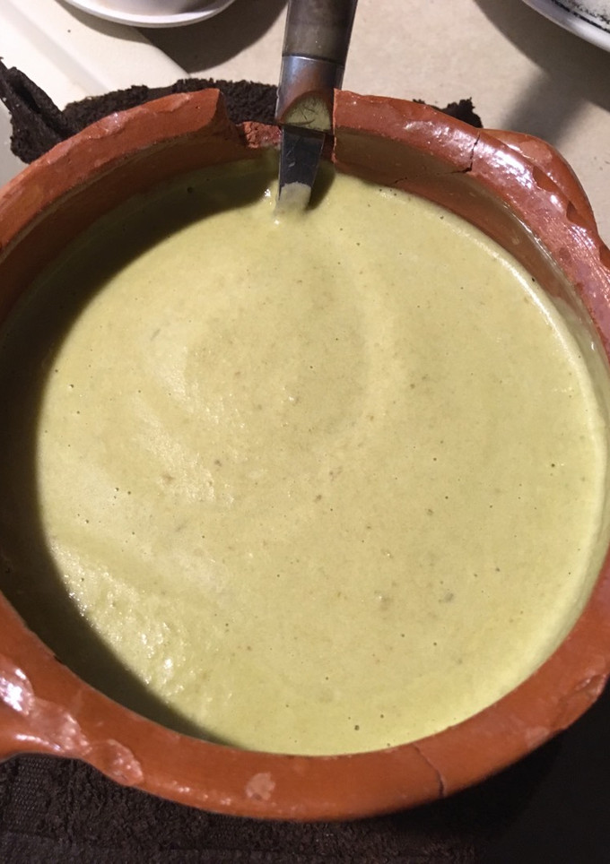 Una foto de Guacamole falso