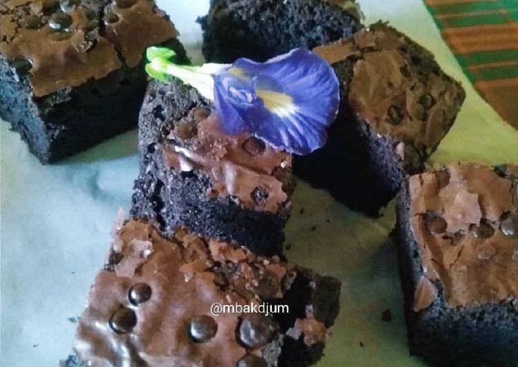 Cara Gampang Menyiapkan Chocolate fudge brownies (nyoklat banget) yang Lezat Sekali
