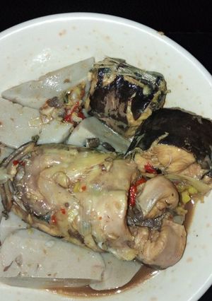 A picture of Bula in fish pepper soup.