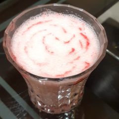 A picture of Rose Milk shake.
