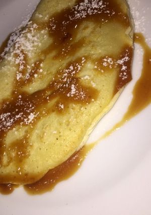 Una foto de Panqueques con salsa de dulce de leche
