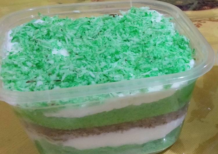 Resep Klepon cake dessert box yang Bisa Manjain Lidah