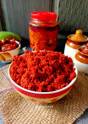 કેરી ના અથાણાં નો મસાલો (Athana no masalo recipe in Gujarati) રેસીપી મુખ્ય ફોટો