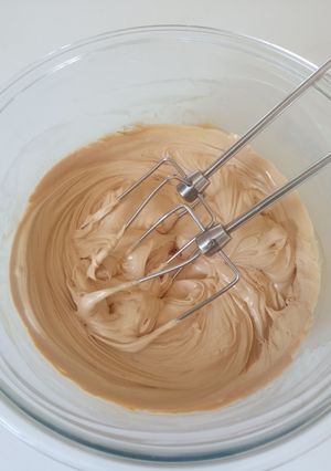Une photo de Ganache montée au café