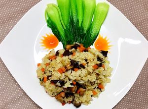 Hình của món Cơm Chiên Nấm Chay🍄🥕.