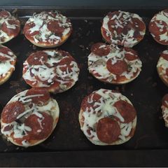 A picture of Pizza bagels.