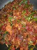 ผัดพริกแกงปลานินกรอบ