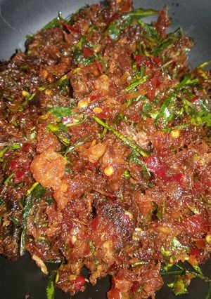 รูปของ ผัดพริกแกงปลานินกรอบ