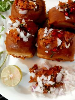 मसाला पाव (masala pav recipe in Hindi) रेसिपी मुख्य फोटो