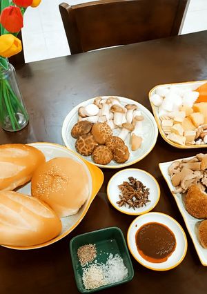 Hình của món Bò kho bánh mì chay.