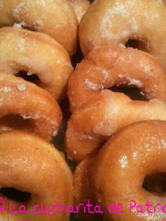 Una foto de Donut caseros con Thermomix