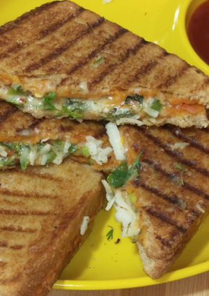 A picture of #Chilli cheese grilled toast.