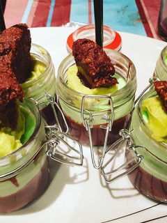 Una foto de Panacota de chocolate y menta