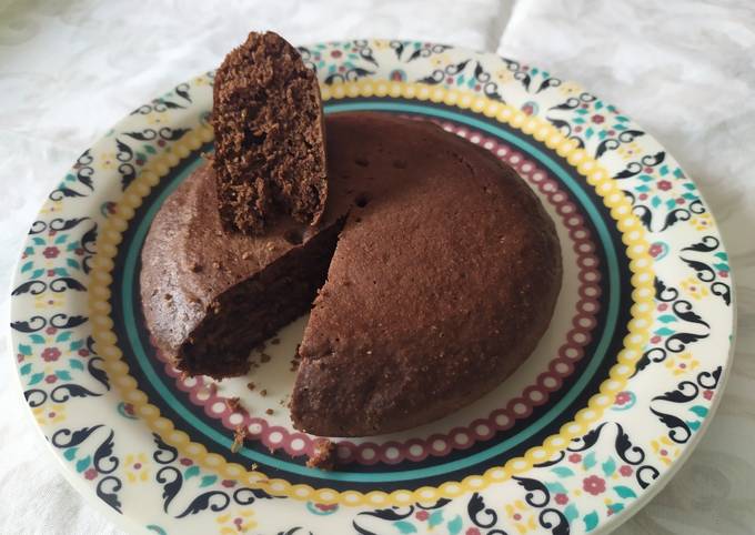 BOLO DE CHOCOLATE FEITO NA PANELA OU FRIGIDEIRA 