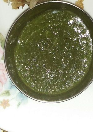 A picture of Coriander chutney.