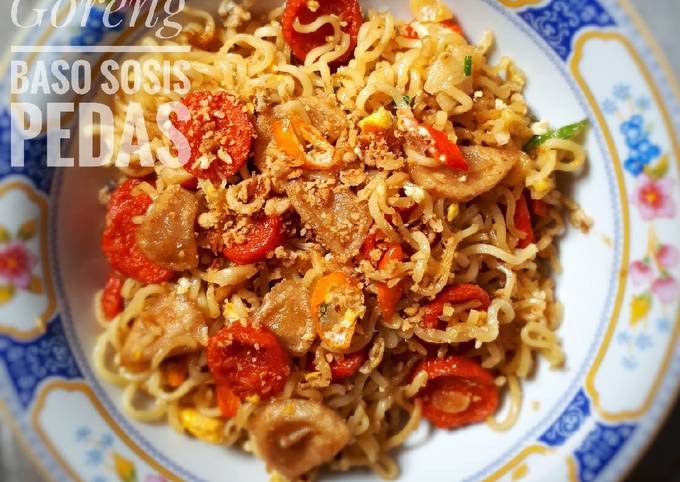 Mie Goreng Baso Sosis Pedas