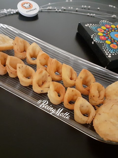A picture of Layered Diya Mathri.
