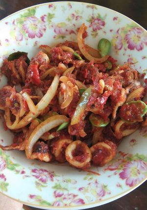 Foto resep Cumi sambal pete