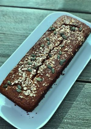 A picture of Date and Oat Cake Without Eggs.