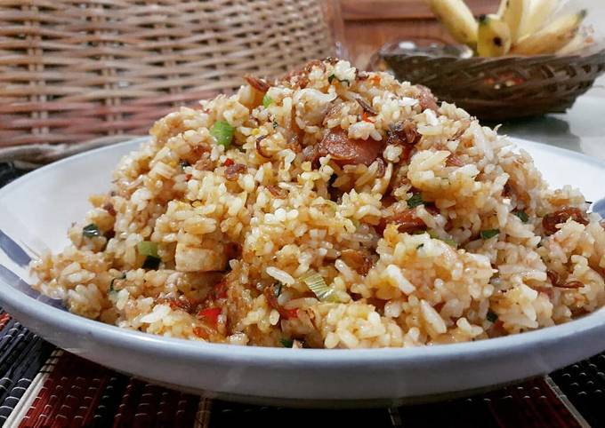 Resep Nasi Goreng Special BaSis (Baso&Sosis) oleh Rizki