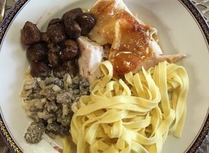 Une photo de Poulet aux morilles et vin jaune pour Noël