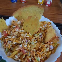 A picture of Cornflakes Bhel.