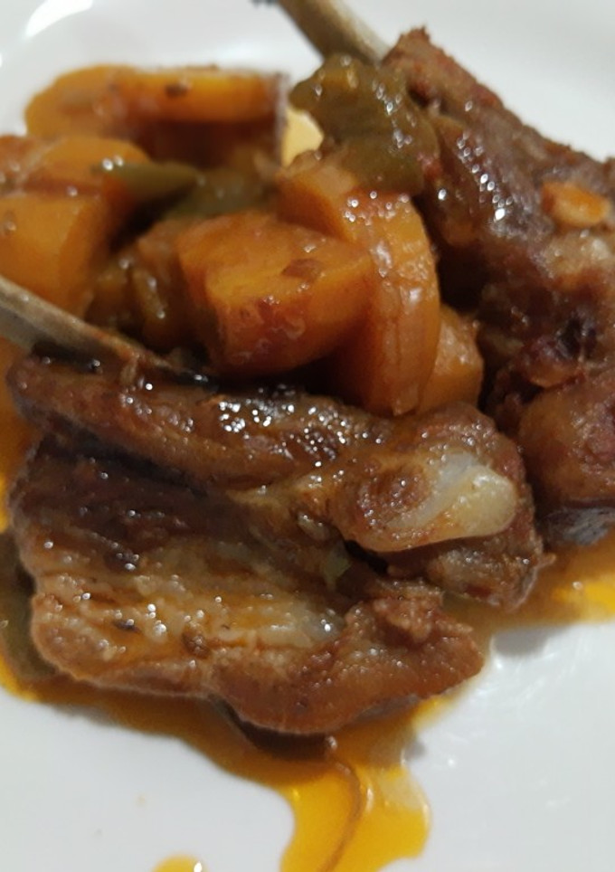 Una foto de Costillas de cerdo con zanahoria